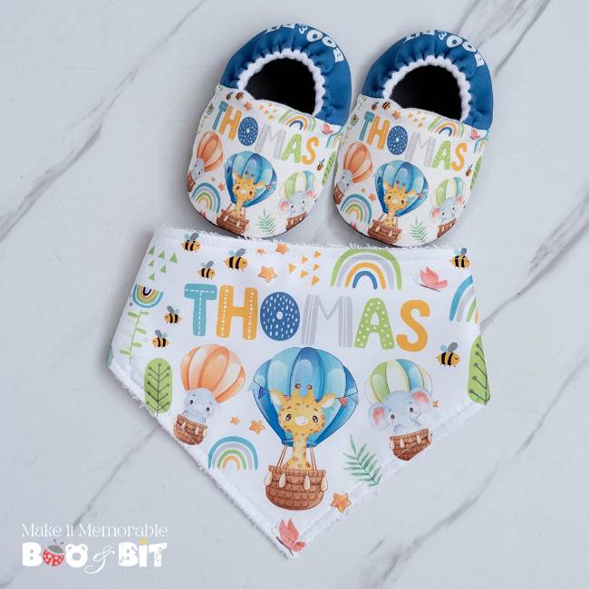 boo and bit Tropic Animal Bibs